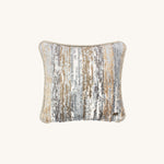 Kissen mit organischem Muster aus Jacquard in Beige, quadratische Frontansicht