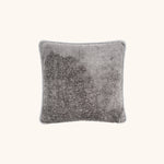 Graues Uni Kissen aus Teddy-Stoff in Stone, quadratische Frontansicht