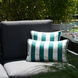 Outdoor Kissen Classic Striped forest 40x40 und 50x30 von another mondaen auf Gartenlounge – Designkissen für Terrasse und Balkon