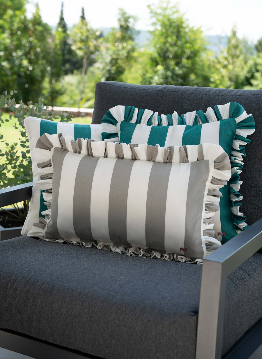 Erich Outdoor – Ruffled Charm – Stone