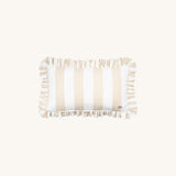 Erich Outdoor – Ruffled Charm – Beige – Rechteckiges Design Kissen