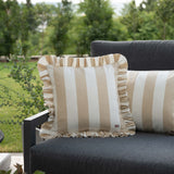 another mondaen Outdoor Kissen Ruffled Charm Beige auf Gartenlounge – beigen-weiß gestreifte Designkissen für Terrasse und Garten aus der VACANCES Outdoor Kollektion