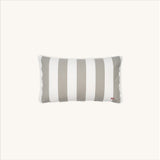 another mondaen Outdoor Kissen Classic Striped stone rechteckig – gestreiftes Designkissen für Terrasse und Garten