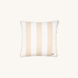 another mondaen Outdoor Kissen Classic Striped Beige quadratisch – gestreiftes Designkissen für Terrasse und Garten