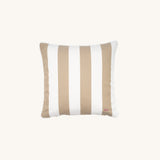 another mondaen Outdoor Kissen Classic Striped Taupe quadratisch – gestreiftes Designkissen für Terrasse und Garten